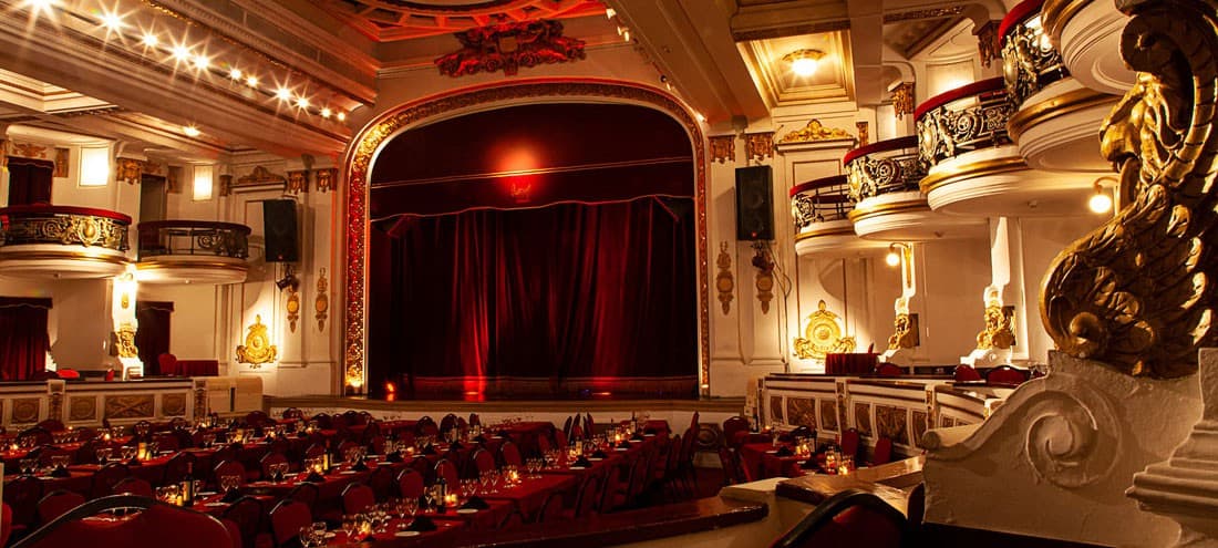 Madero Tango — Iguazú hall, Puerto Madero